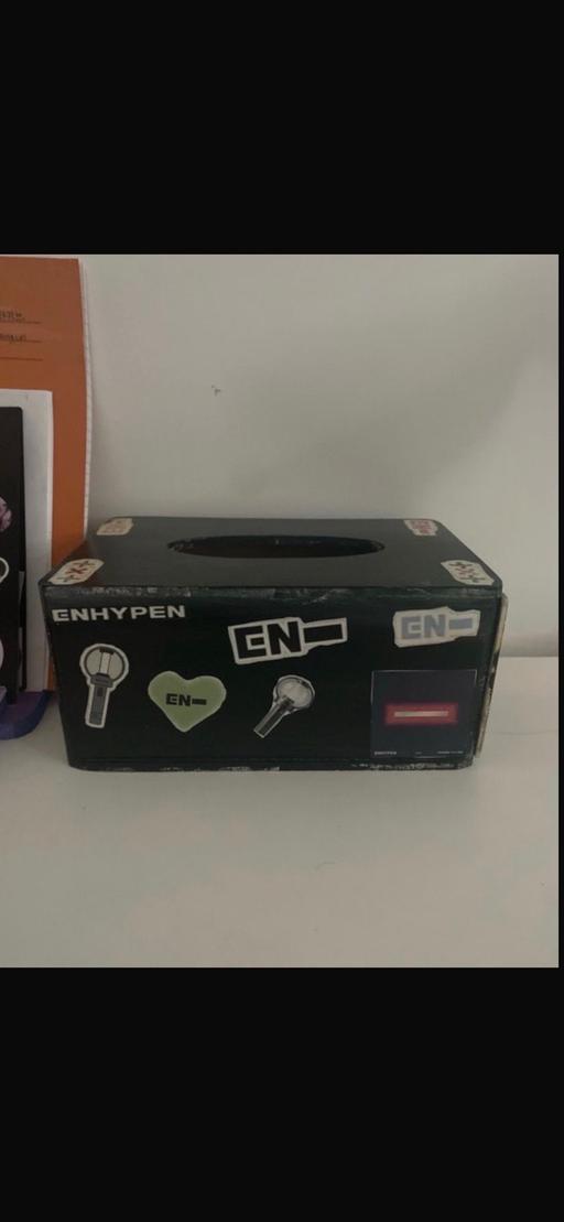  — Enhypen x txt tissue box black and white