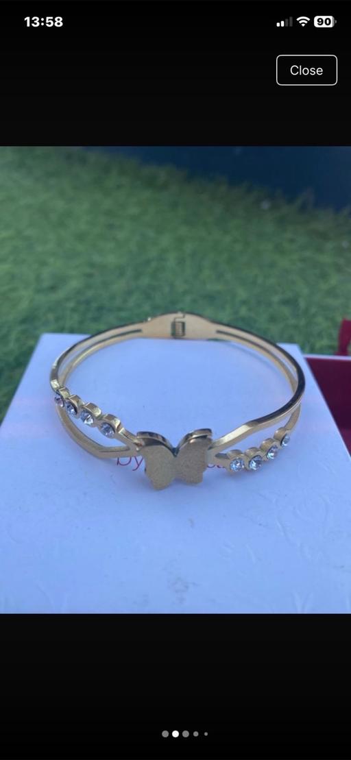  — Golden butterfly bracelet bangle