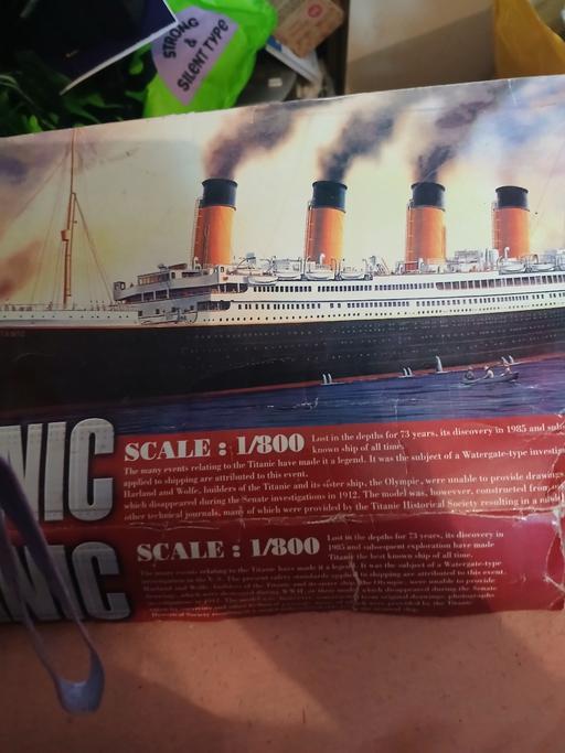 — titanic  scale 1 800