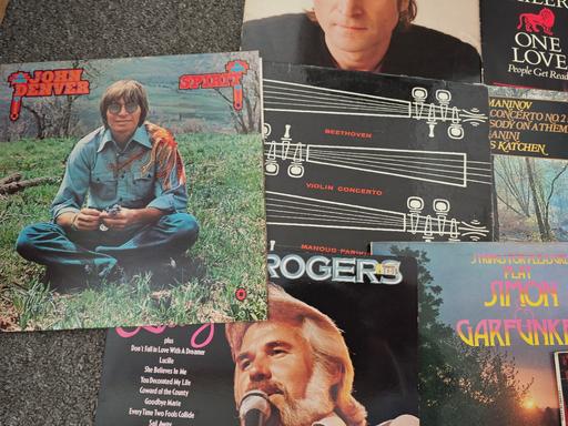  — vinyl disc x 11