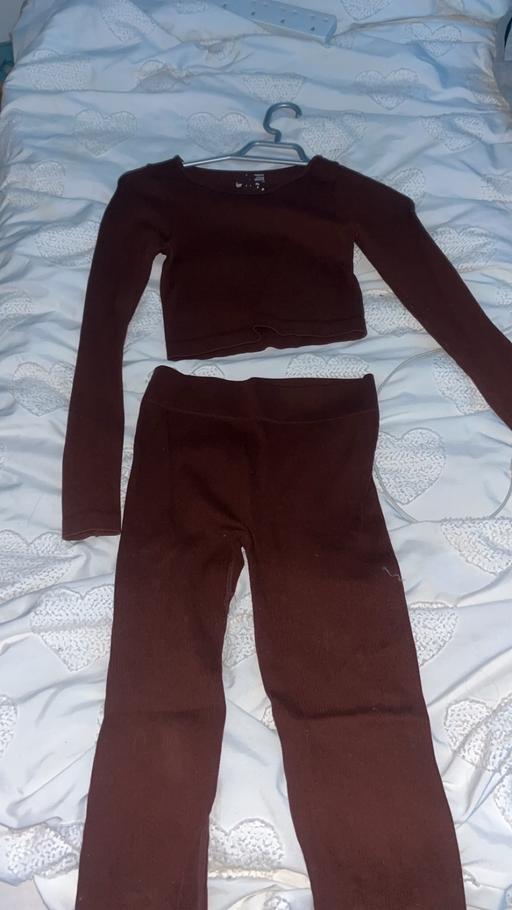  — brown set