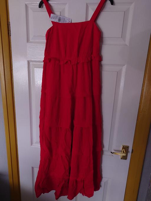  — Women's red long dress size 6