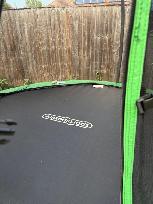  — Trampoline 10 ft