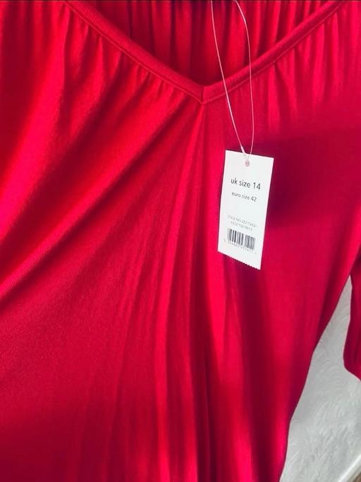  — Ladies top size 14