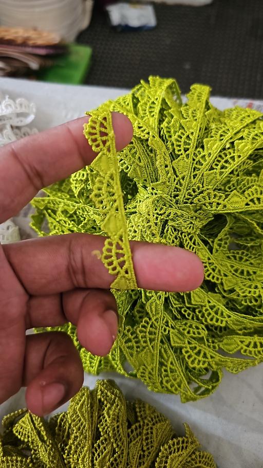  — full lace 14 yard for £4