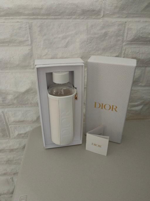  — New dior Glass Water Bottle With Case