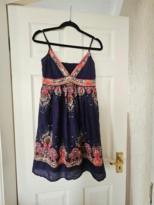  — New Look dress, size 10.