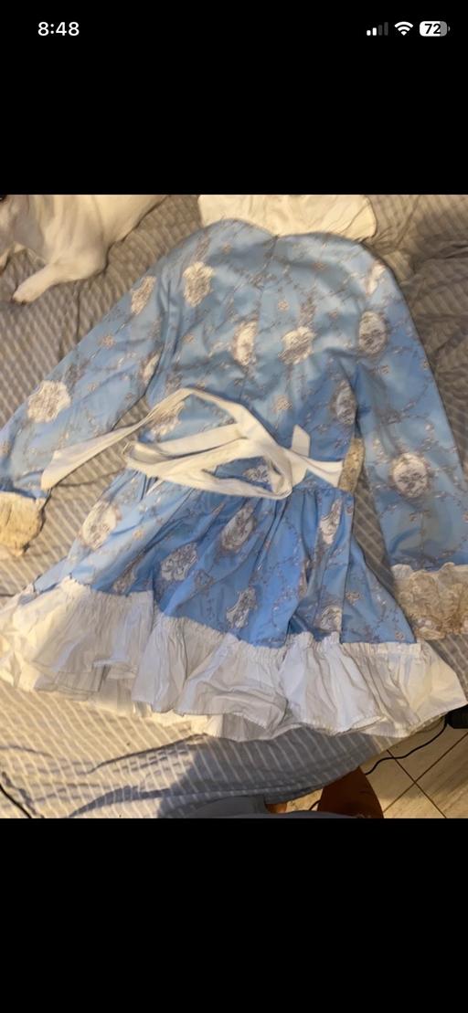  — Spanish dress