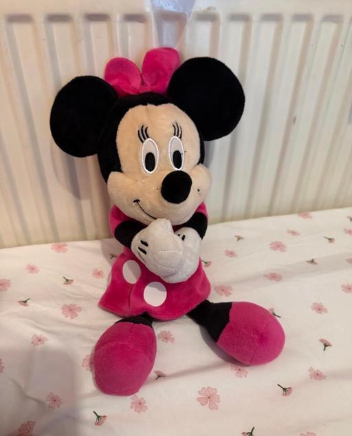  — Pink Minnie Mouse teddy bear toy