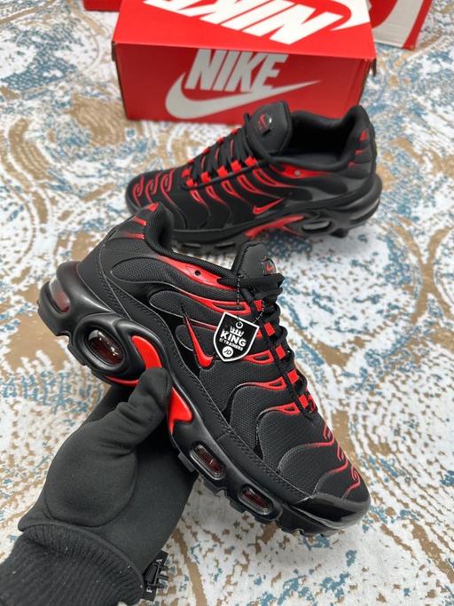  — Nike Air Max Plus TN1 Black/Diablo Red 6-11