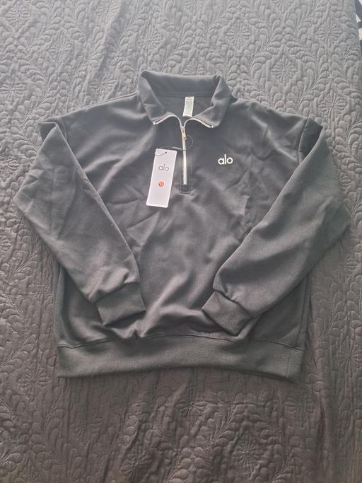  — Alo Yoga black quarter-zip pullover sweatshir