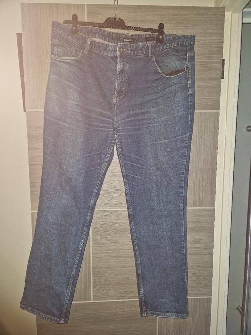  — Mens straight TU jeans