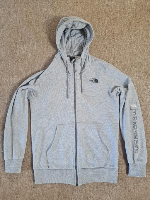 — the north face hoodie