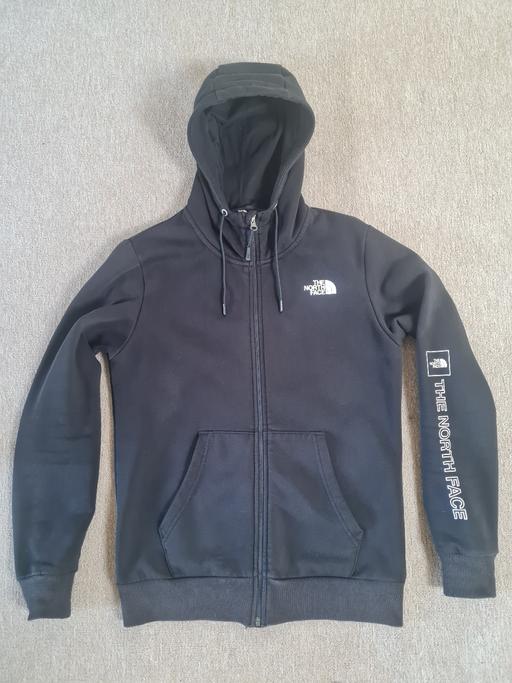  — the north face hoodie