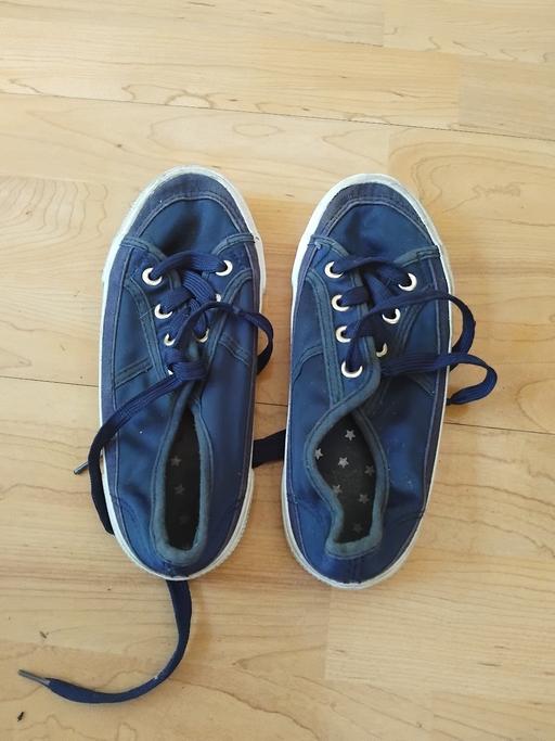  — Trainers.