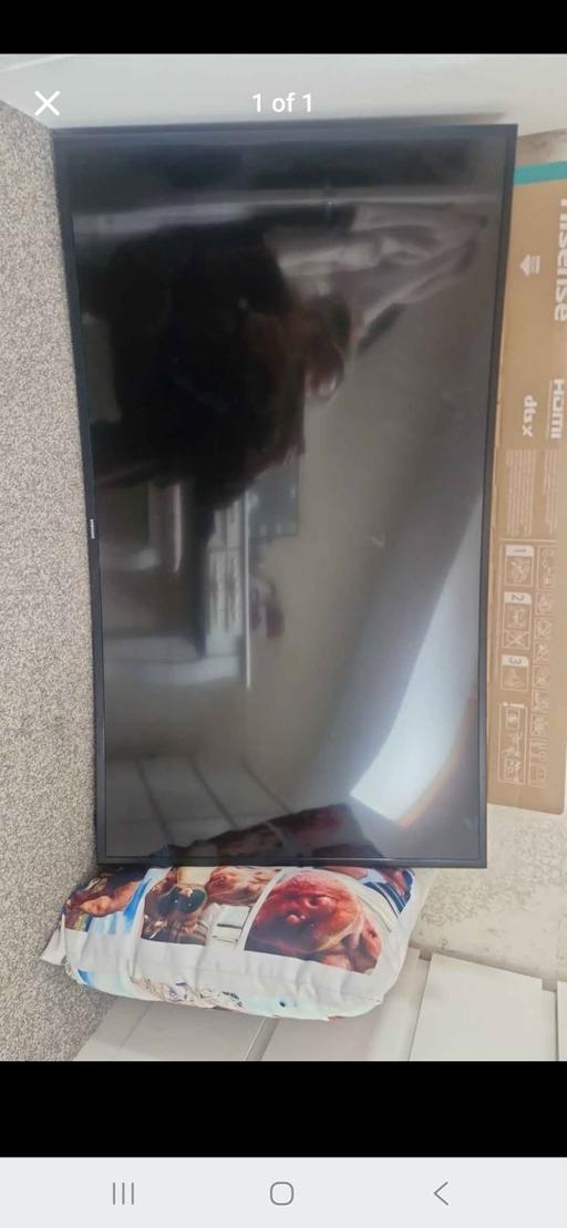  — 49" samsung curve smart tv