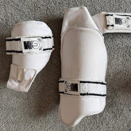  — JUNIOR GM CRICKET THIGH PADS