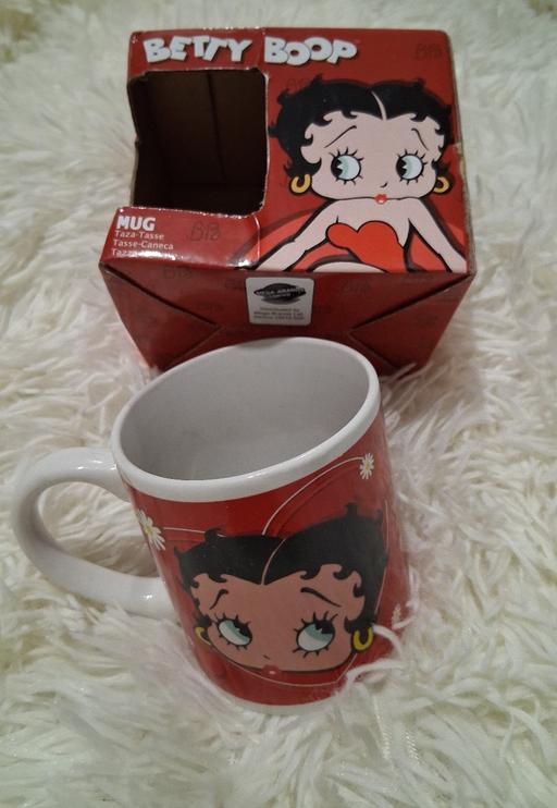 — cute betty boop cup in box