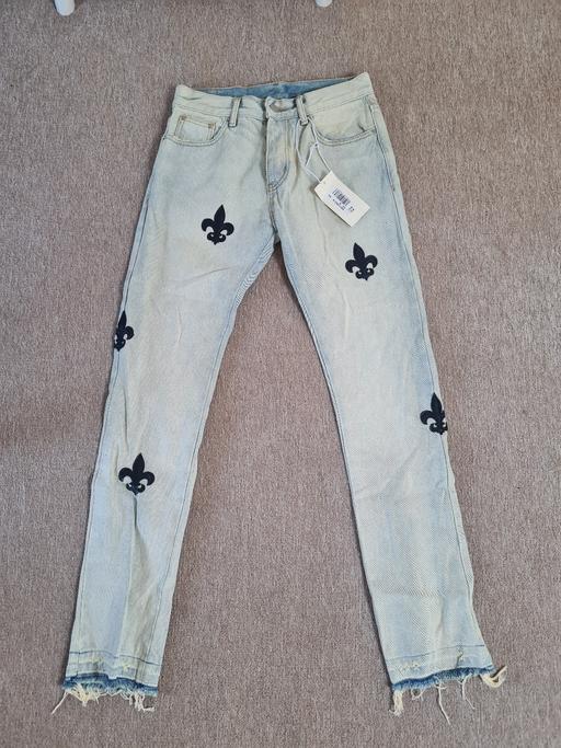  — mnml jeans