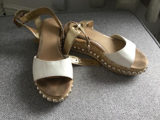  — River Island sandals size 5*