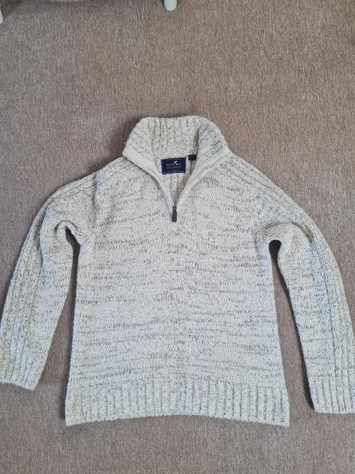  — thick wool jumper