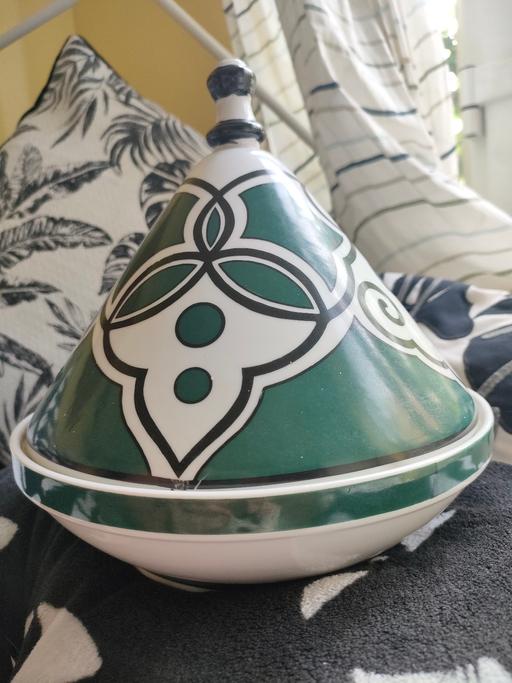  — Beautiful Tagine
