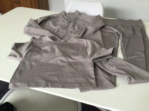  — Workout trio size M