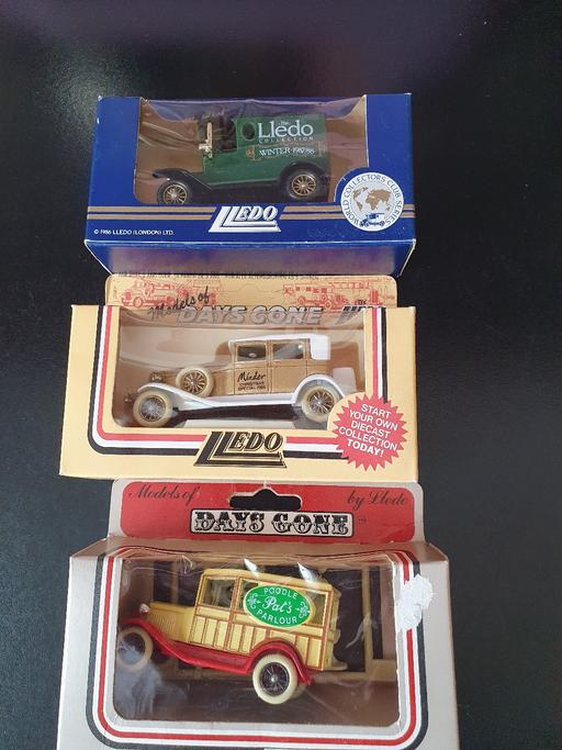  — die cast model cars x 3