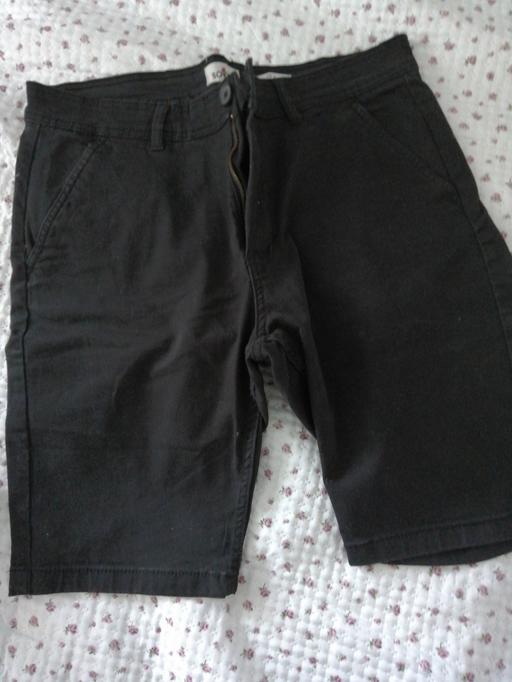  — Men's shorts size *S*