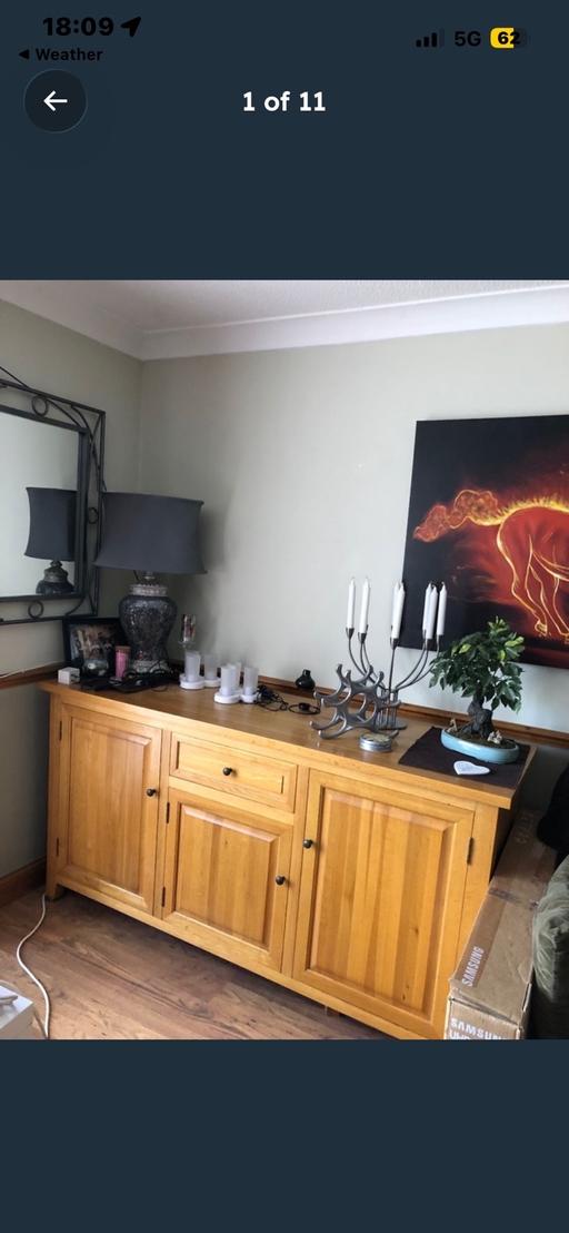  — Beautiful oak sideboard