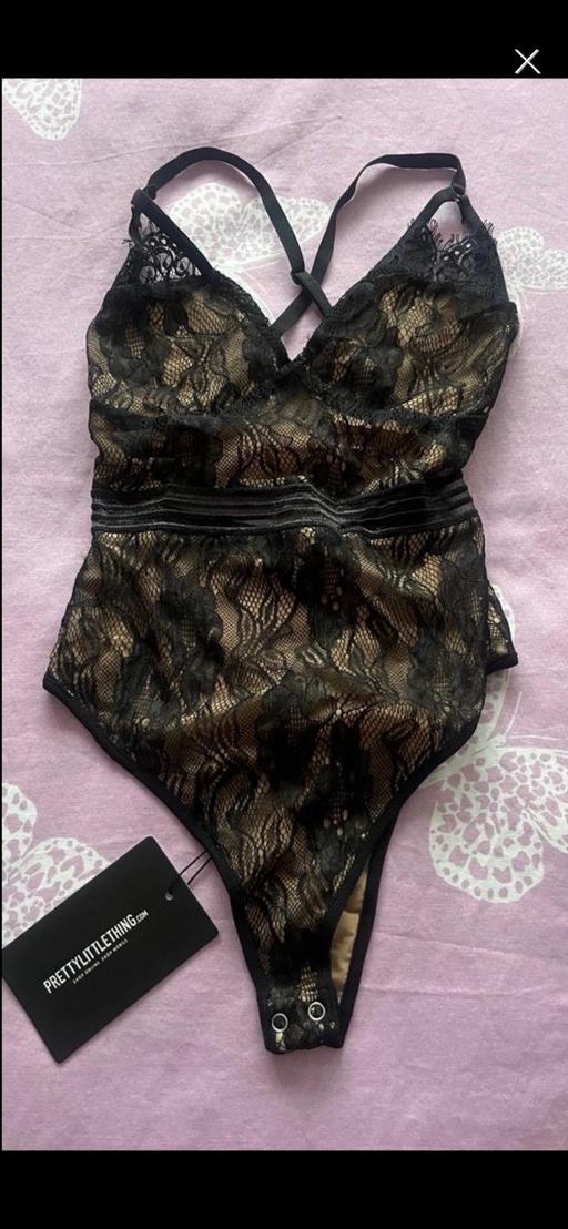  — Pretty Little Thing Lace Body Size 6