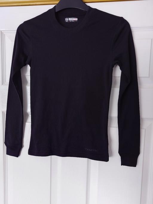  — Boys black long sleeve top size 7-8 years