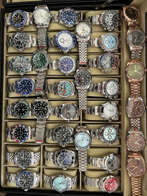  — Watches for men/women
