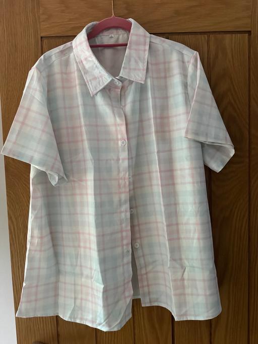  — Brand new ladies blouse XXL