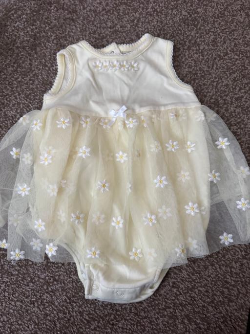  — Beautiful baby girls pretty romper 12m