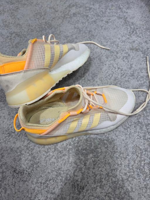  — Size 6 orange trainers