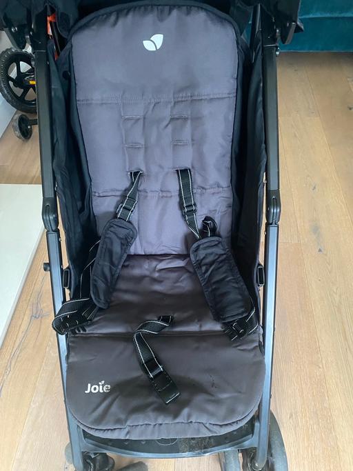  — Joie stroller