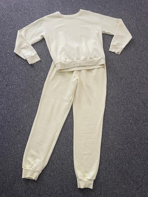  — Girls lemon 2 piece tracksuit age 13-14