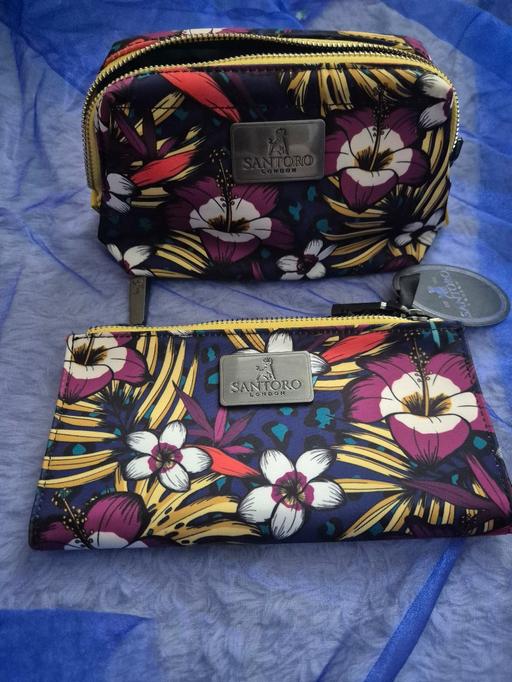  — Santoro London Makeup Bag & Matching Purse/Cl
