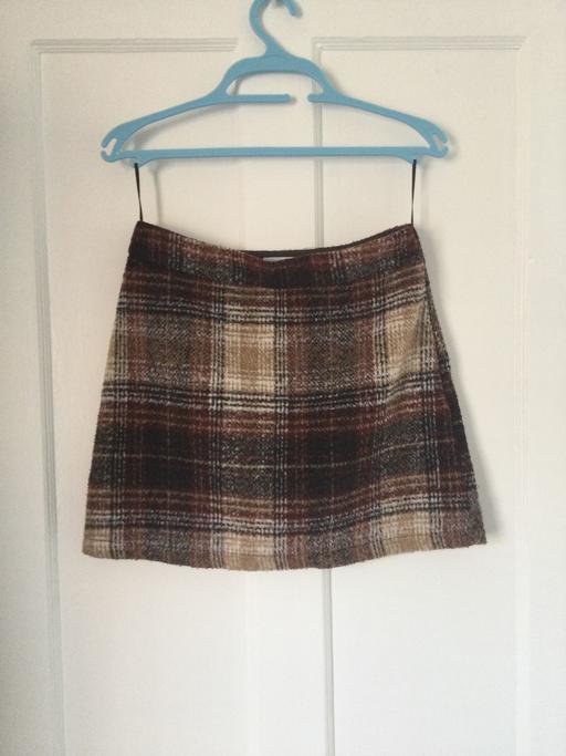  — Ladies skirt size 10