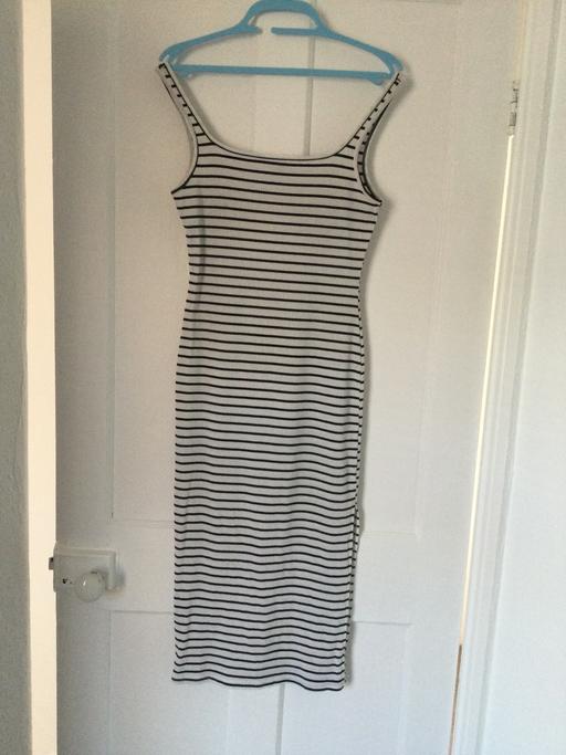  — Maxi dress size M