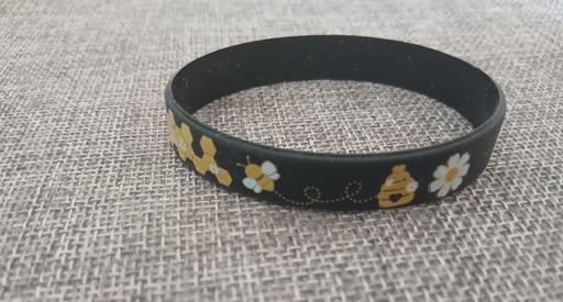  — Bee Band Braclet New