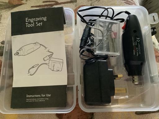  — Engraving tool set