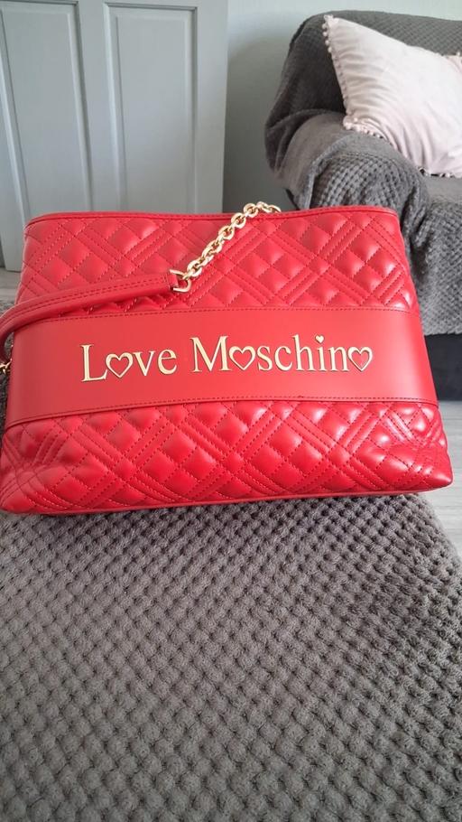  — Love moschino red handbag