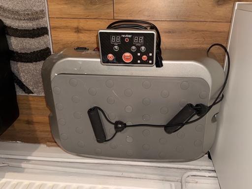  — Reviber Plus Oscillating Vibration Plate