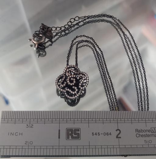  — Fei Liu Black Mini Cascade pendant