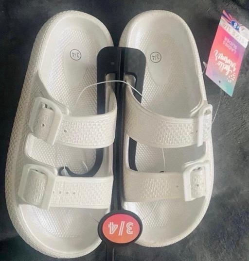 — Ladies plastic shoes size 3-4