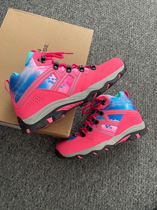  — Pink Oscar Kids Walking Boots size 4