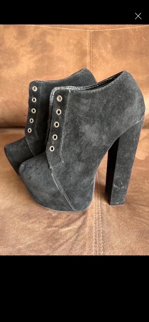  — Platform Shoe Boots Size 3