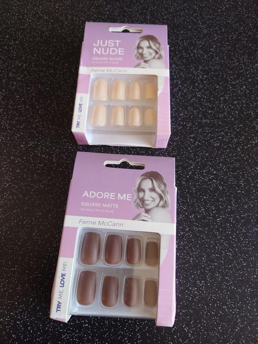 — 2 packs of Ferne McCann nails with glue